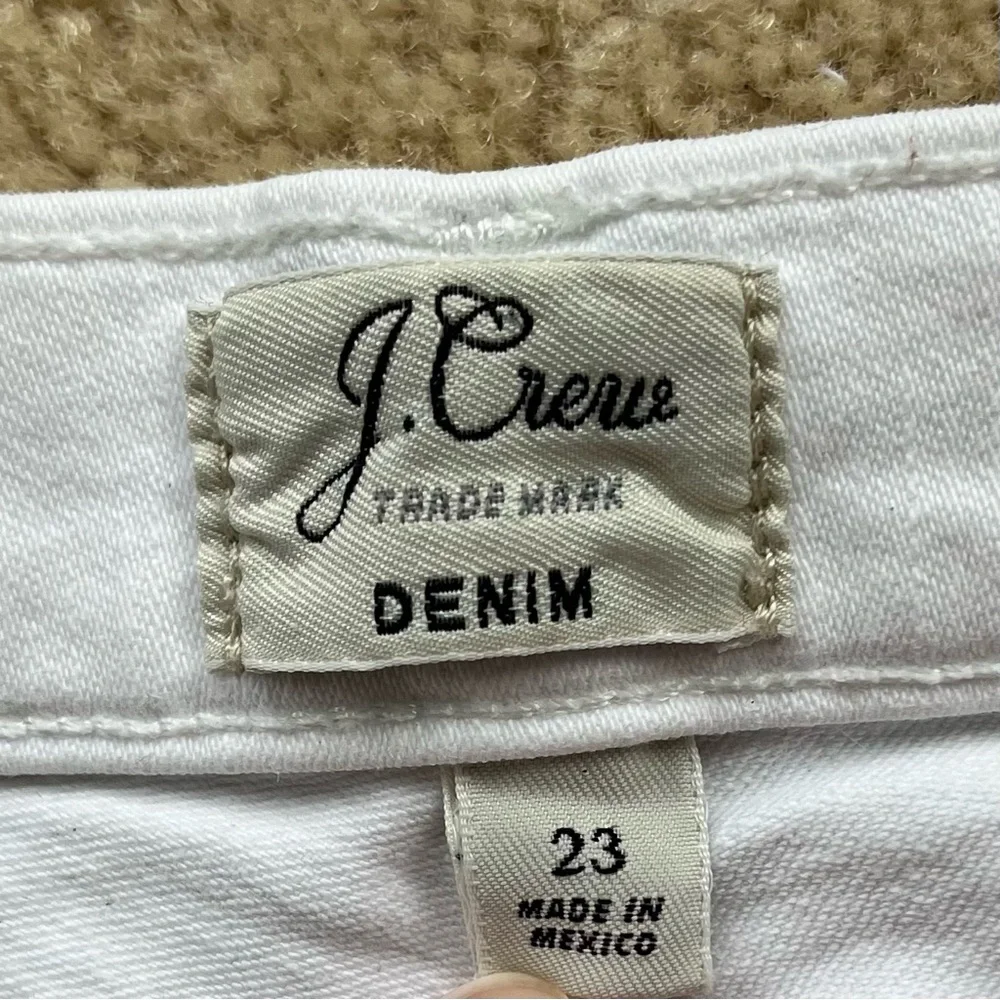 J. Crew Women’s White Denim Cuffed Shorts - Size 23 - EUC - Stretch